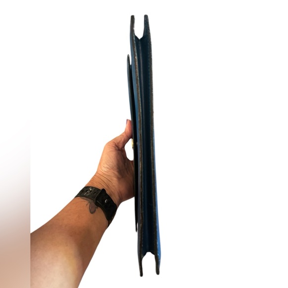 Authentic Louis Vuitton Epi Montaigne 27 Clutch Hand Bag Blue - Picture 8 of 14